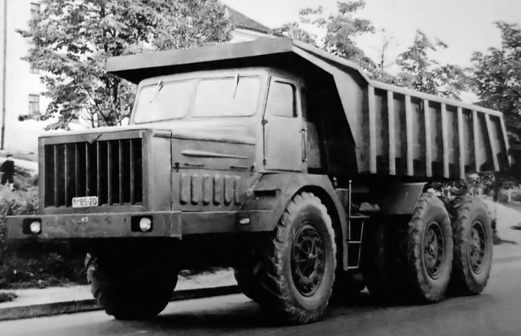 Історія МАЗ-530