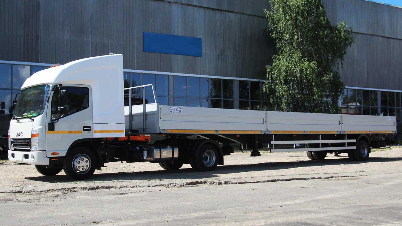 Сідловий тягач JAC K7