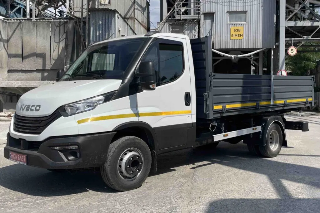 Виготовлено нові моделі самоскидів на базі IVECO та MERCEDES