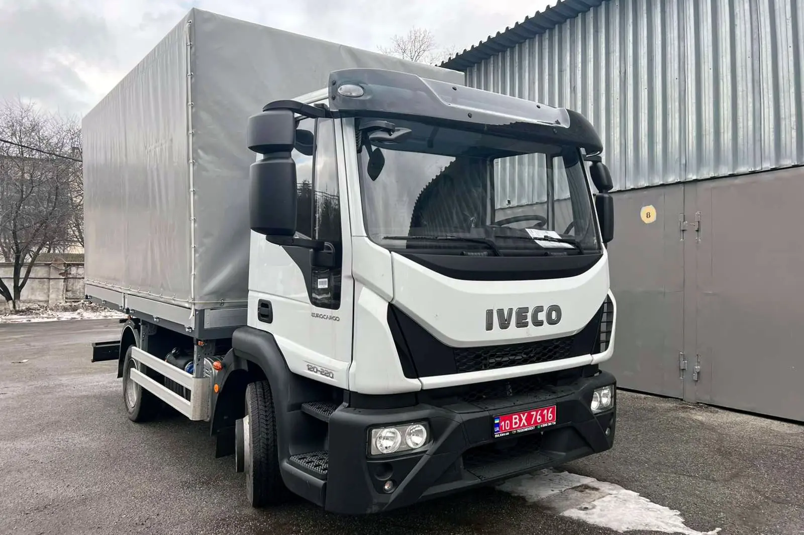 Бортовий автомобіль УАК на IVECO Eurocargo ML120E22 тент