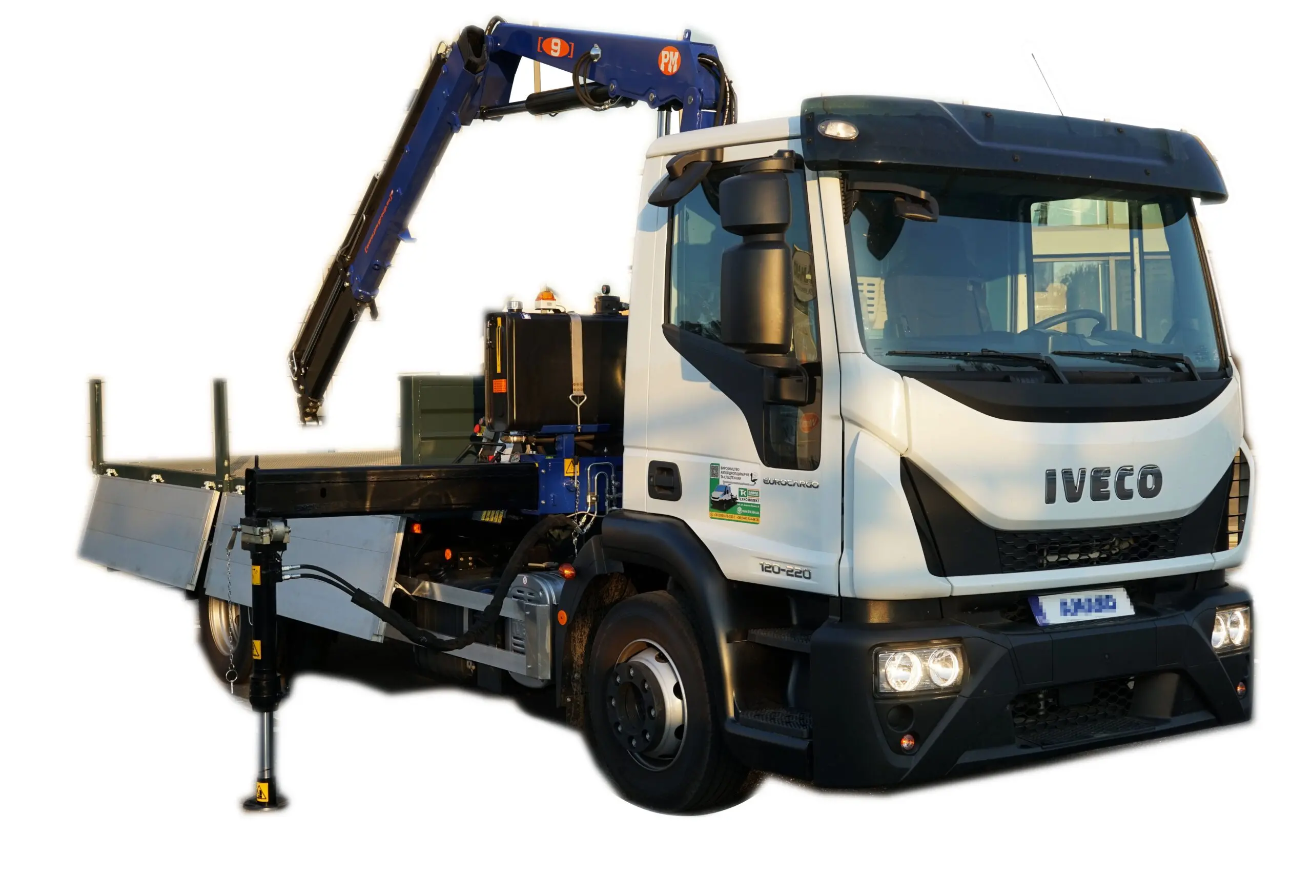 Бортовой автомобиль УАК PM 9 на IVECO Eurocargo ML120E22