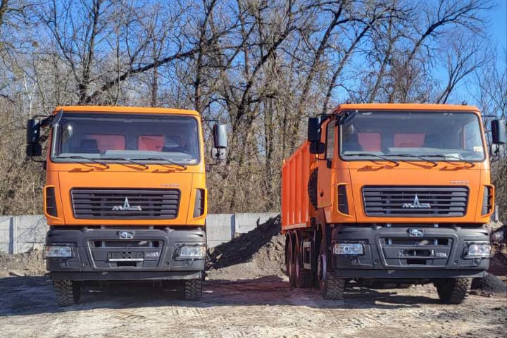 УкрАвтоКомплект зміг відновити автопарк самоскидів на Житомирщині