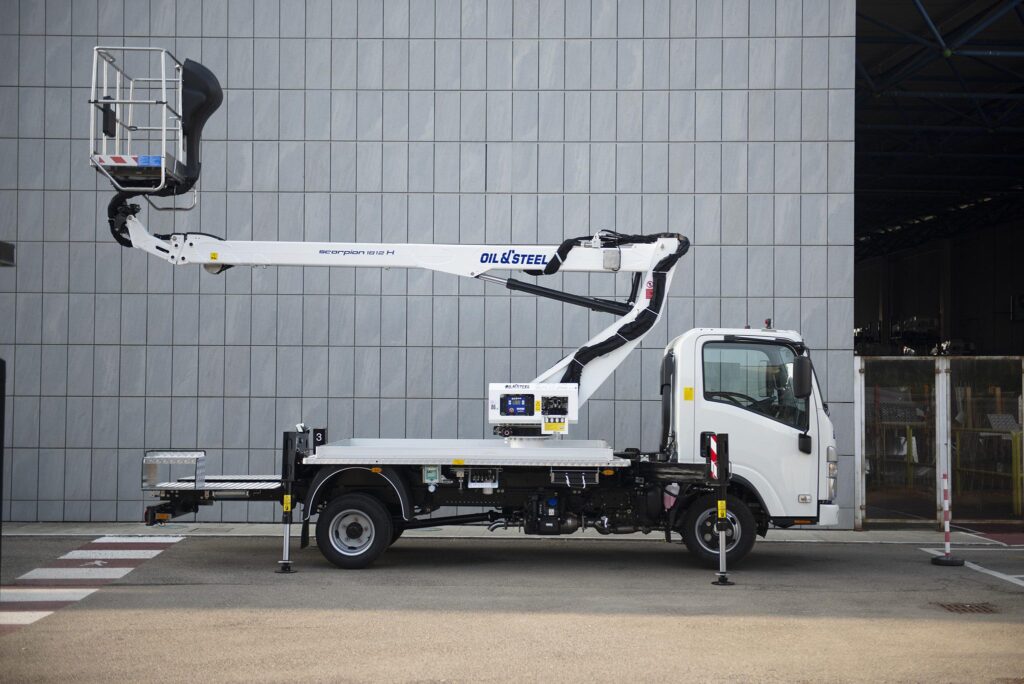 scorpion1812h-isuzu-17-