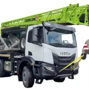 Автокран УАК-25 ZOOMLION-25t на IVECO T-WAY