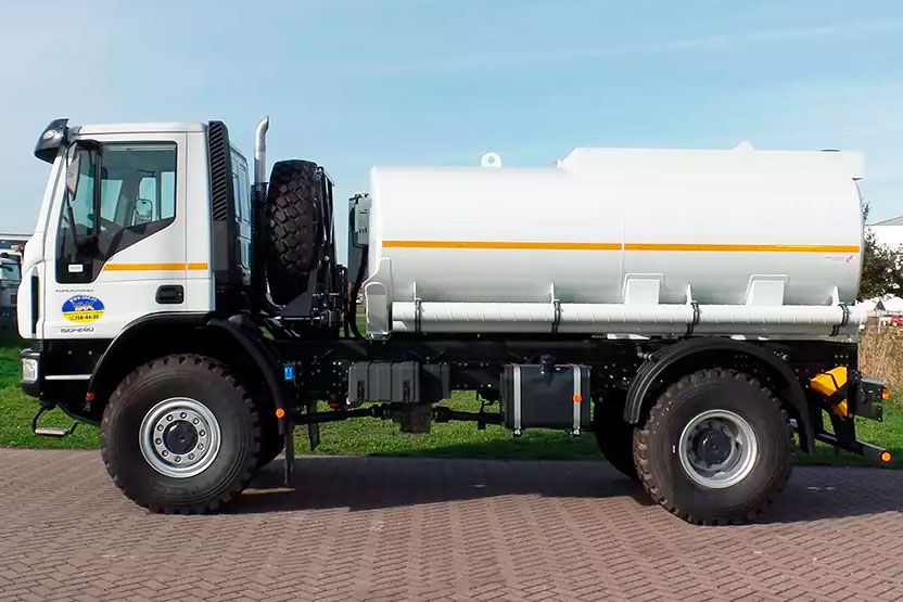 Автотопливозаправщик UAC AПЗ-8М2 на IVECO Eurocargo ML150E24WS 4x4