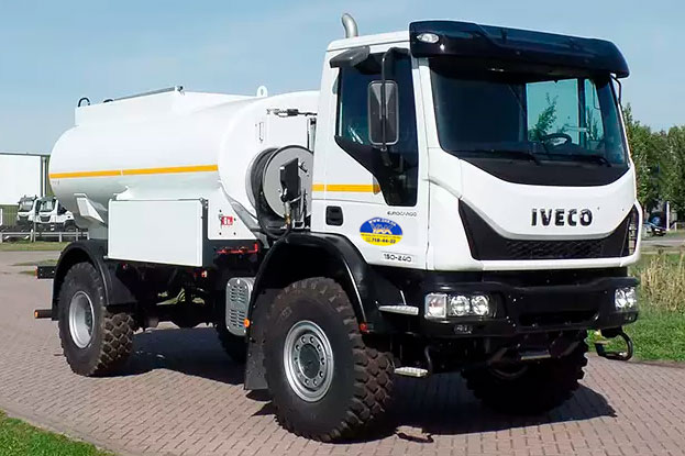 Автотопливозаправщик UAC AПЗ-8М2 на IVECO Eurocargo ML150E24WS 4x4