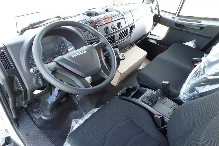 Автотопливозаправщик UAC AПЗ-8М2 на IVECO Eurocargo ML150E24WS 4x4