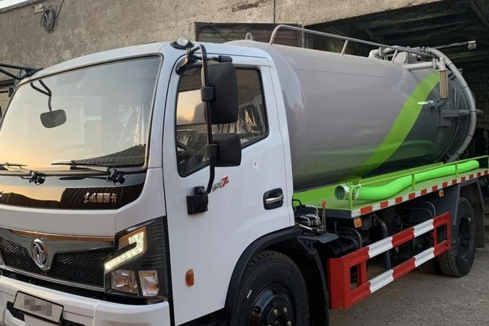 Вакуумная машина УАК-VM-5 на DONGFENG CA91-401